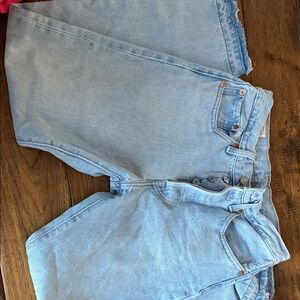 Levi's Women's Straight Leg Jeans in Light Blue